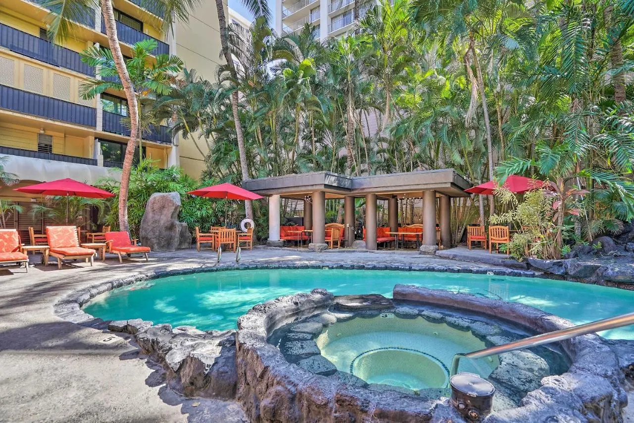 Apartment Central Hotel Condo Walk To Waikiki Beach! Honolulu