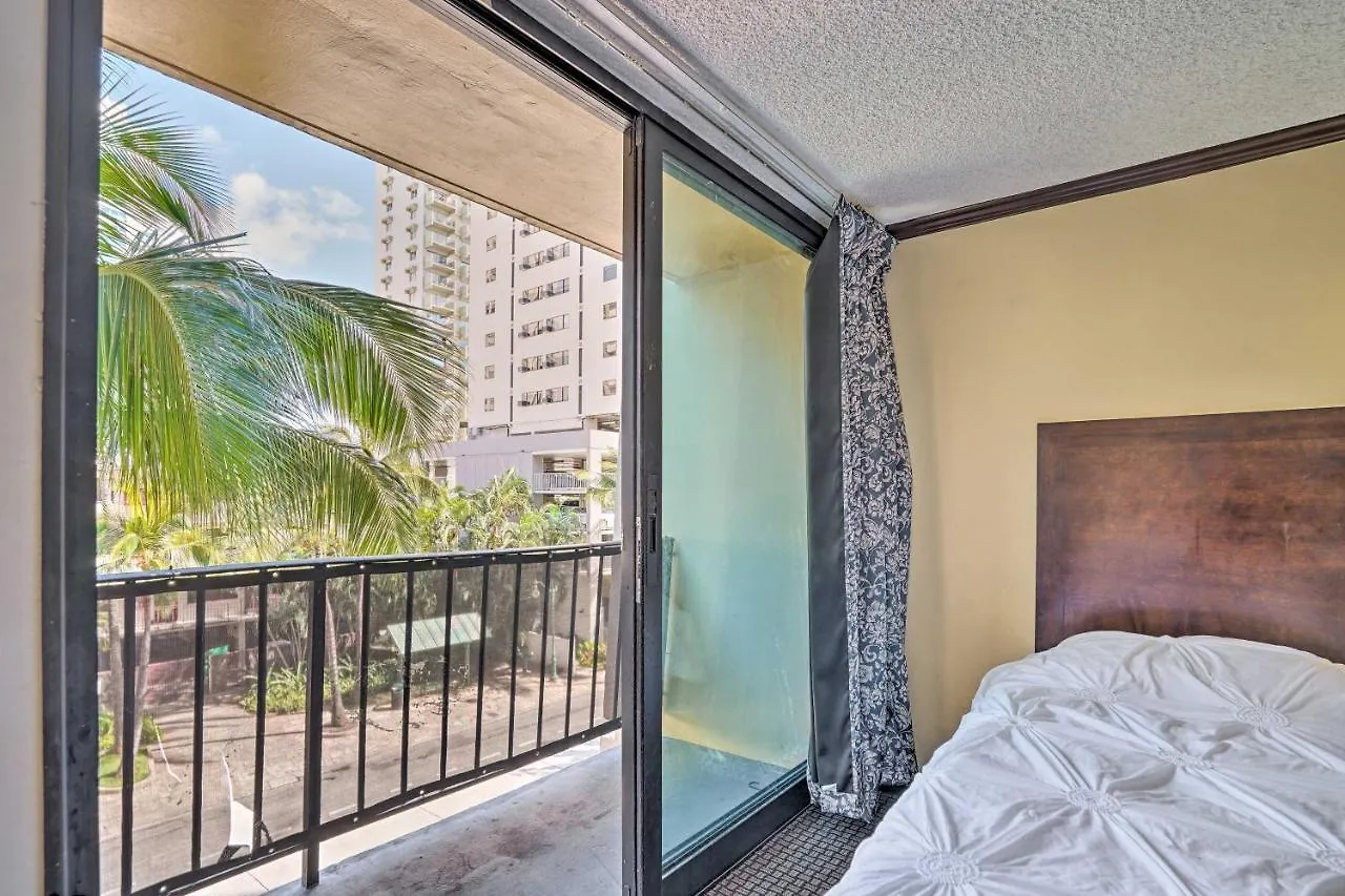 Central Hotel Condo Walk To Waikiki Beach! Honolulu Apartment