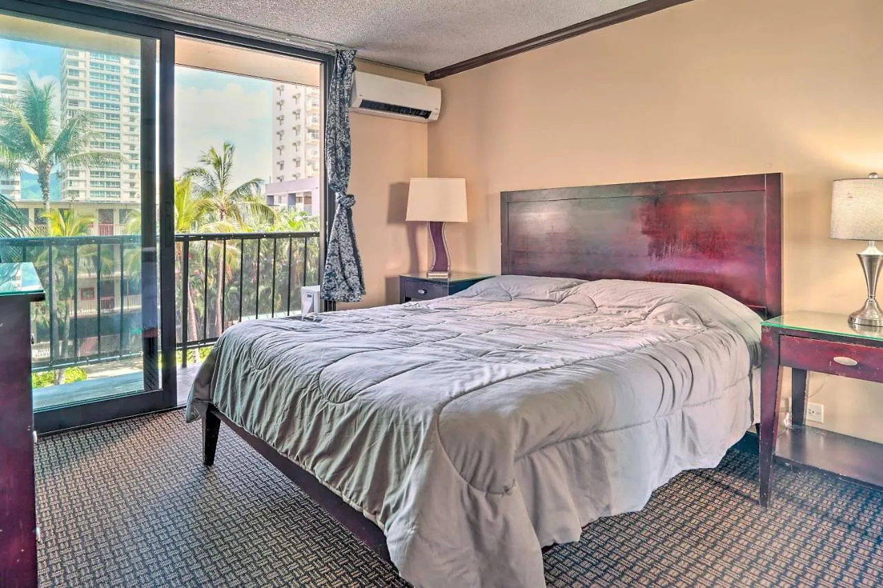 Central Hotel Condo Walk To Waikiki Beach! Honolulu