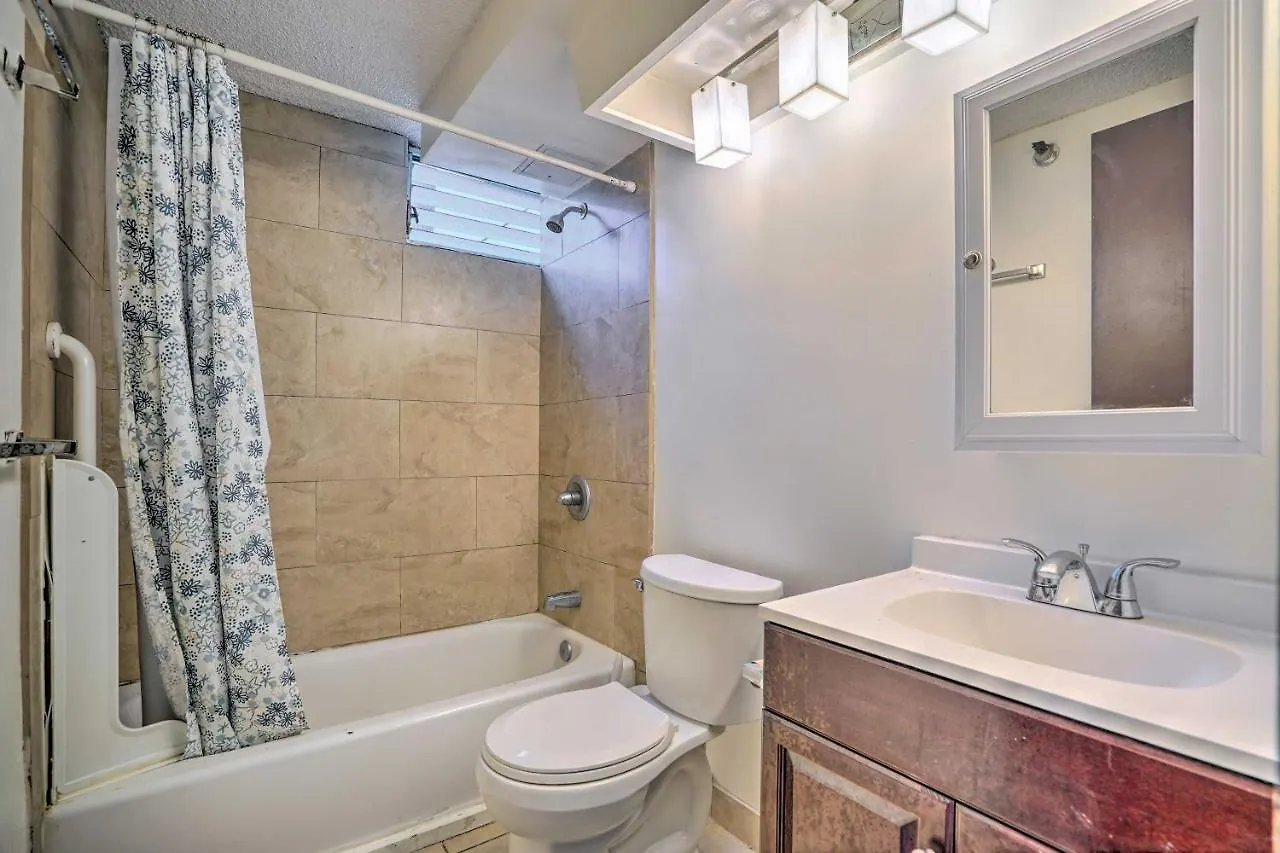 Central Hotel Condo Walk To Waikiki Beach! Honolulu Apartment